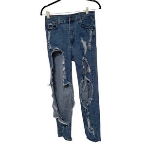 Size 9 women’s ripped distressed mom jeans